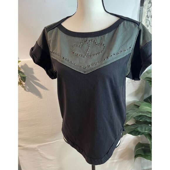 We The Free Black & Green Short Sleeve Top With Grommet Heart Design Size Small - Picture 12 of 16